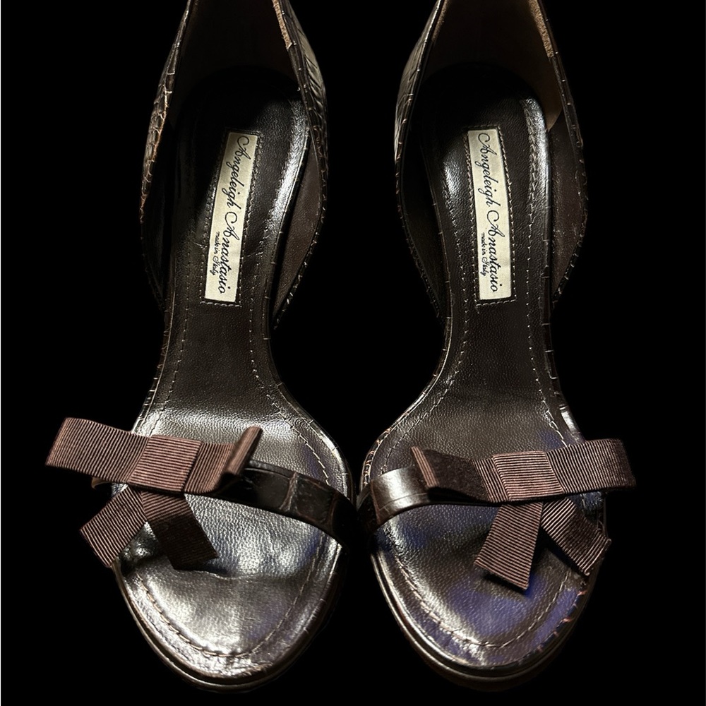 Angeleigh Anastasio heels brand new